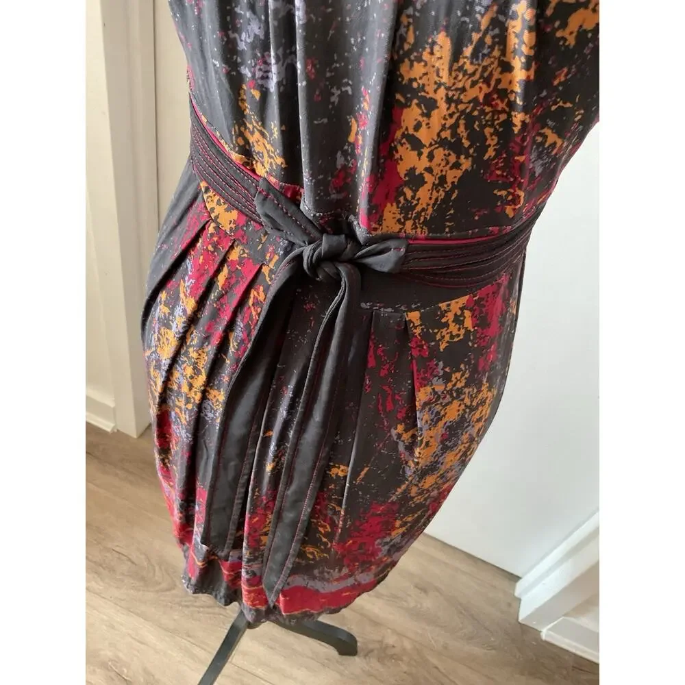 BCBGMAXAZRIA Black Red Abstract Sheath Scoop Neck Sleeveless Tie Dress Sz S